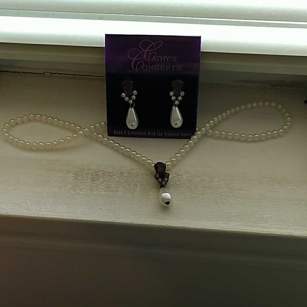 Bridesmaid jewelry by Cathy's Concepts